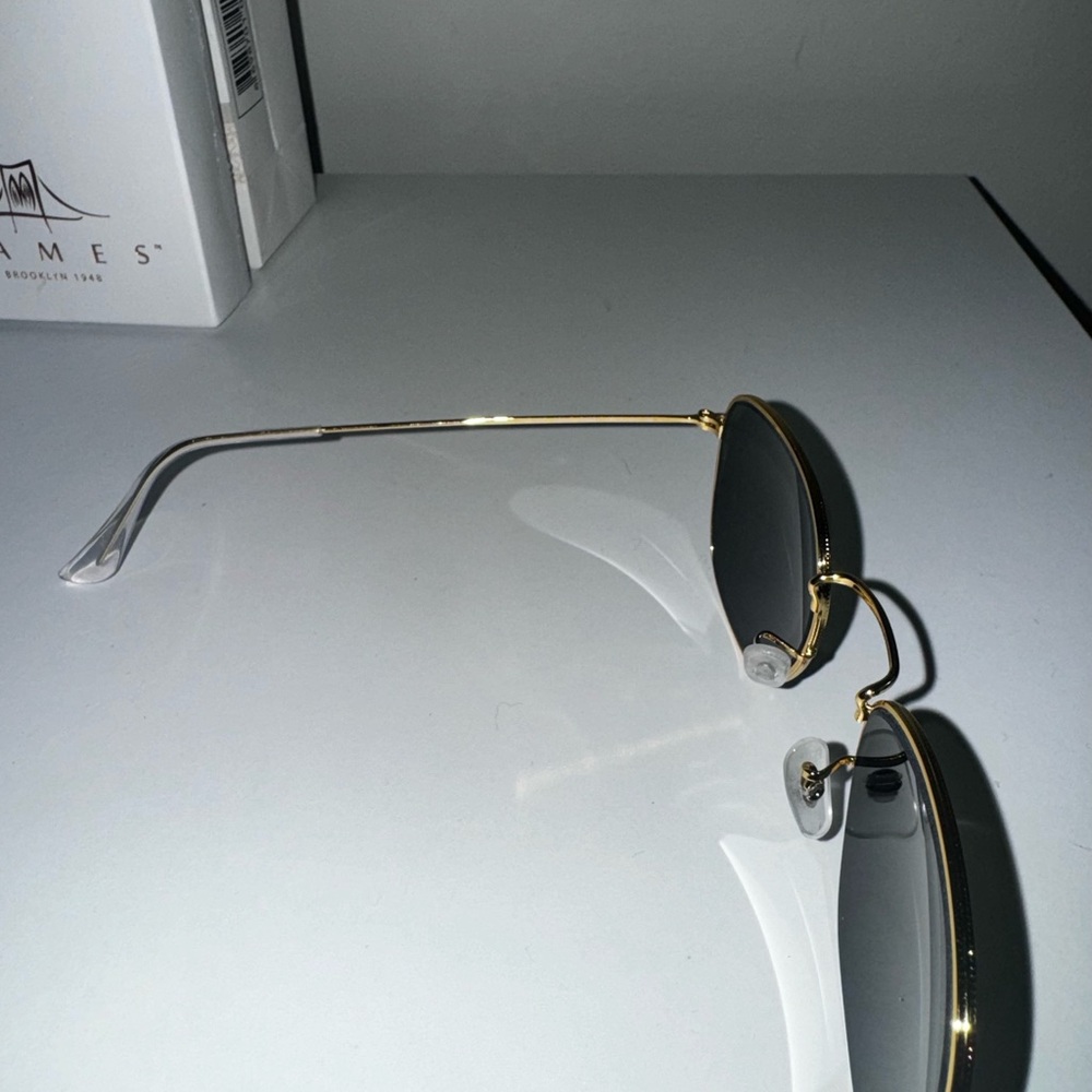 Ray-Ban Gold Frame Sunglasses with Dark Lenses - Picture 5 of 9
